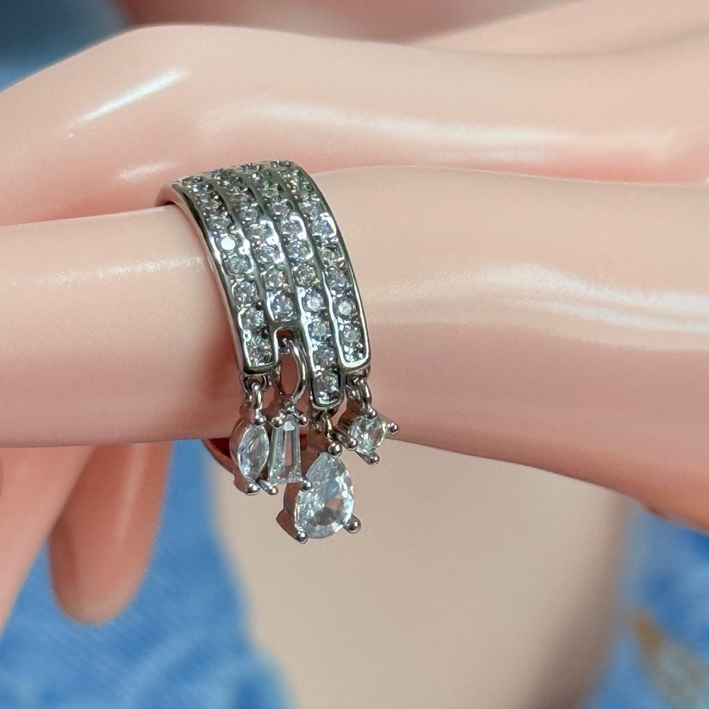 S925 Silver Ring With Gems - Picture 5 of 6